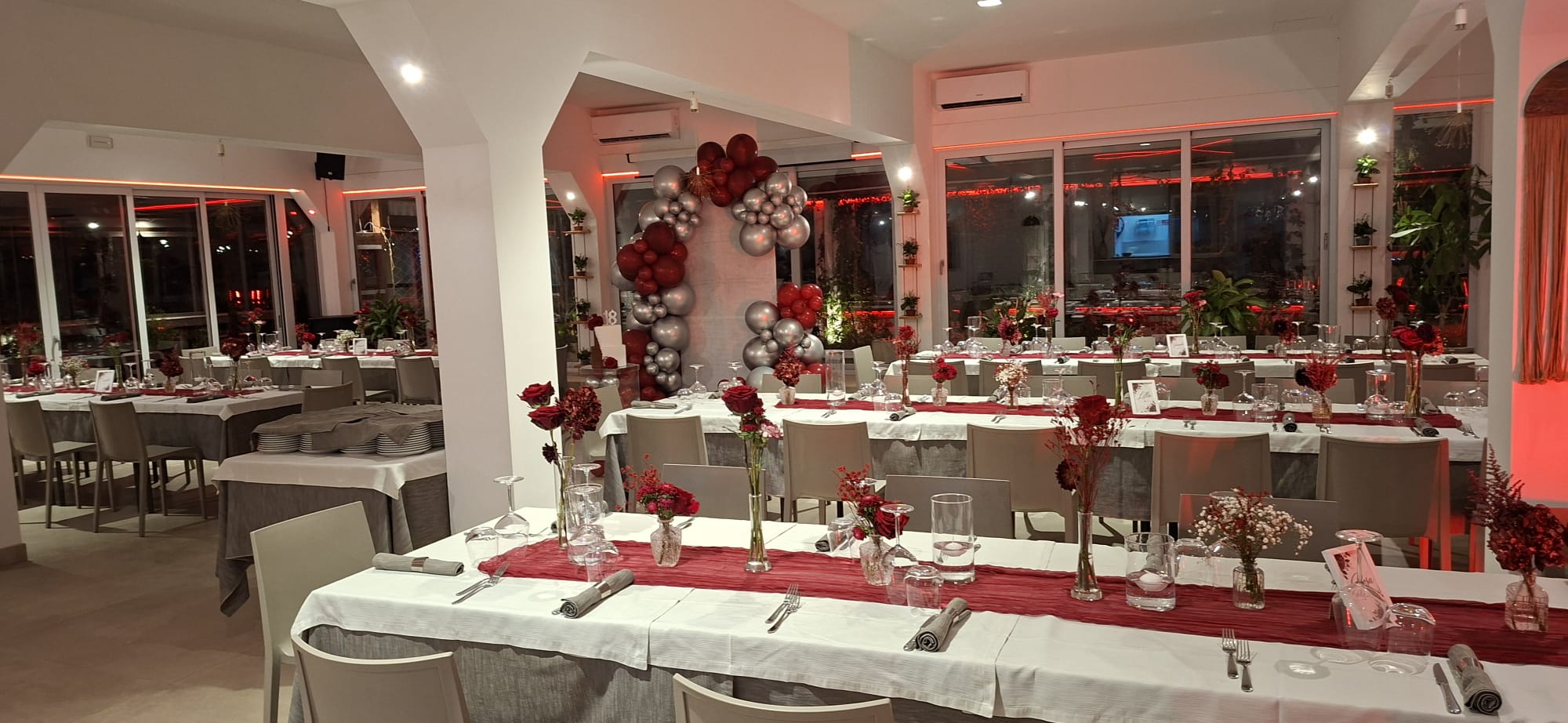 Allestimento di un matrimonio al Marechiaro
